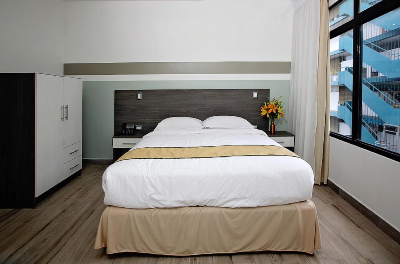 Hotel Cultura Plaza San José Buitenkant foto